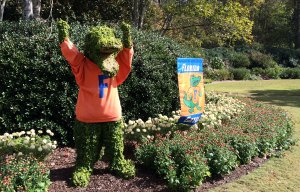 Florida mascot topiary